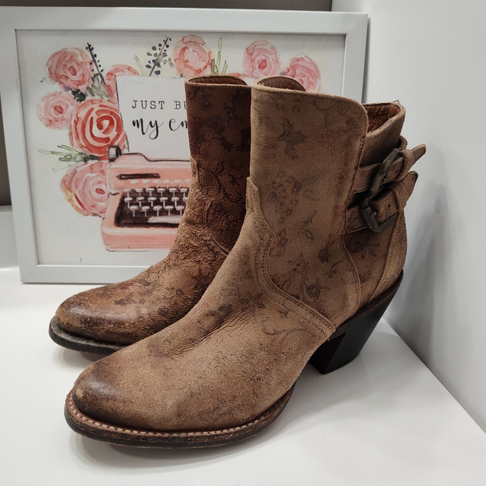 🥰EUC Lucchese Catalina Floral Genuine Leather Distressed Zip Ankle Boots, 7.5 - Picture 2 of 16